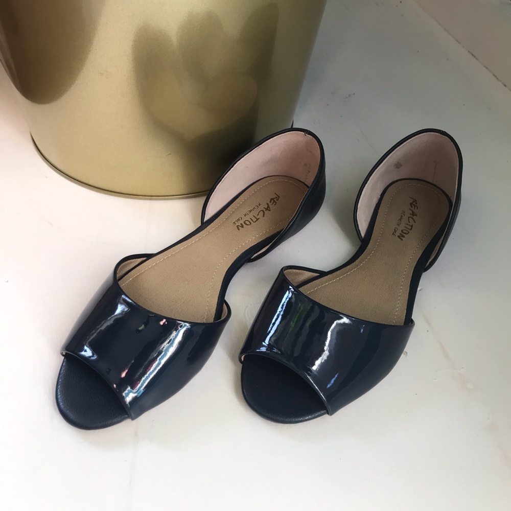 NIB KENNETH COLE REACTION Tina-Tot Navy Size 7.5